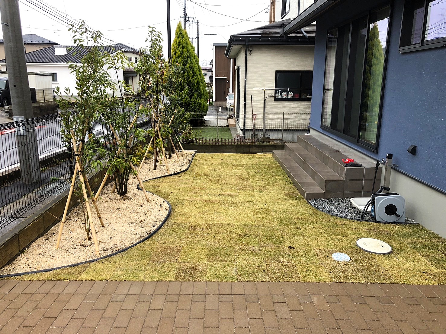 天然芝の温もりが良いですね