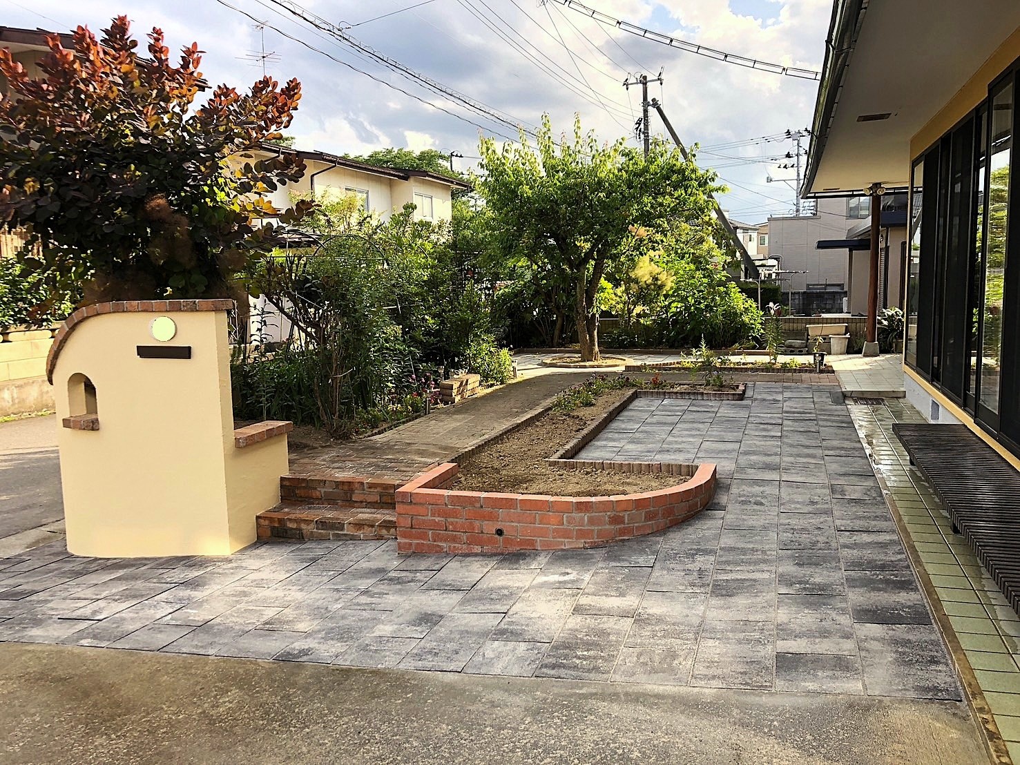 お手入れし易い花壇
