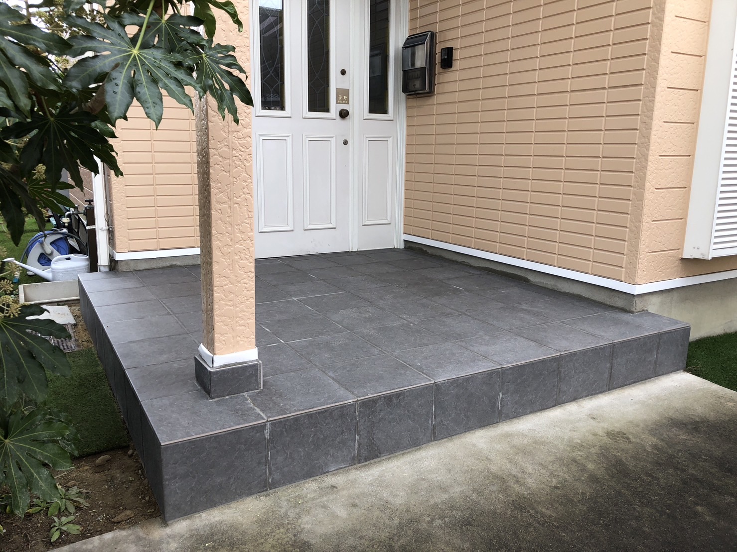 コンテⅡ（リクシル）